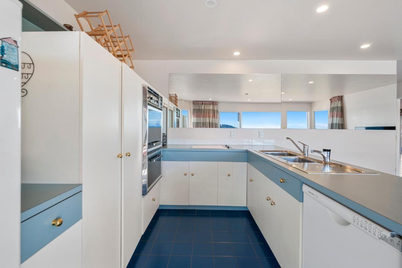Spectacular Lakefront Home Taupo Exteriér fotografie